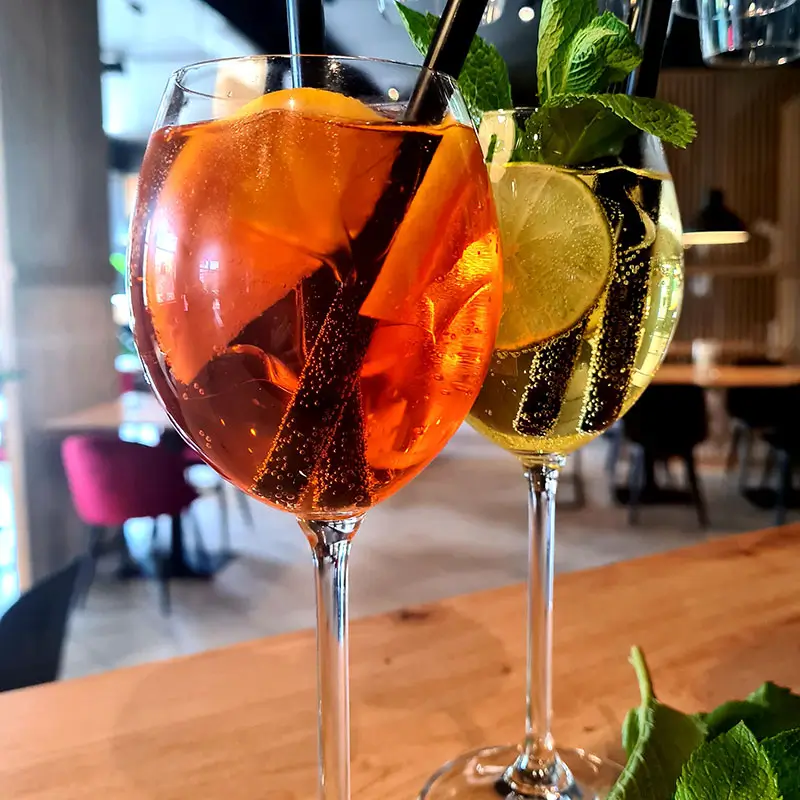 Drink/koktajl Aperol w pizzerii Pan Pizza Czerwionka
